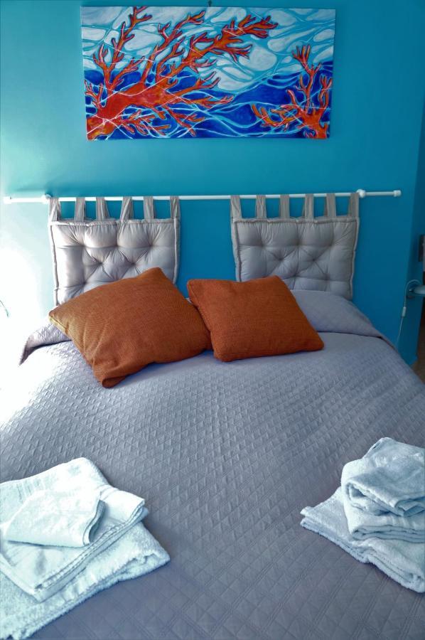 B&B Occhi Di Mare 卡斯特拉玛雷帝斯达比亚 外观 照片